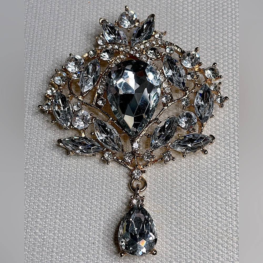 Brooch Pin - Gold Plated, Crystal Rhinestones